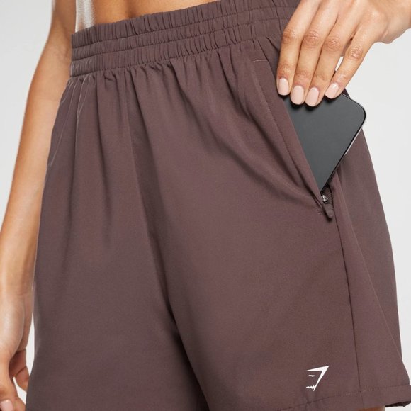 Brand new Gymshark WOVEN POCKET SHORTS - Chocolate Brown - Picture 8 of 10